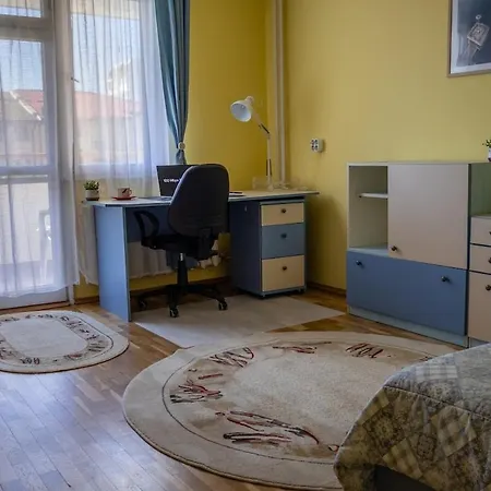 Daire Ariazapartment Spacious Family & Homeoffice Friendly
